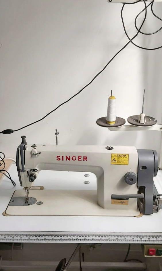 Industrial Sewing Machine- Excellent condition, Design u0026 Craft 