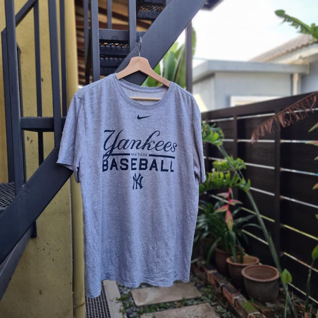 Nike Centre Swoosh New York Yankees Tshirt, Men's Fashion, Tops