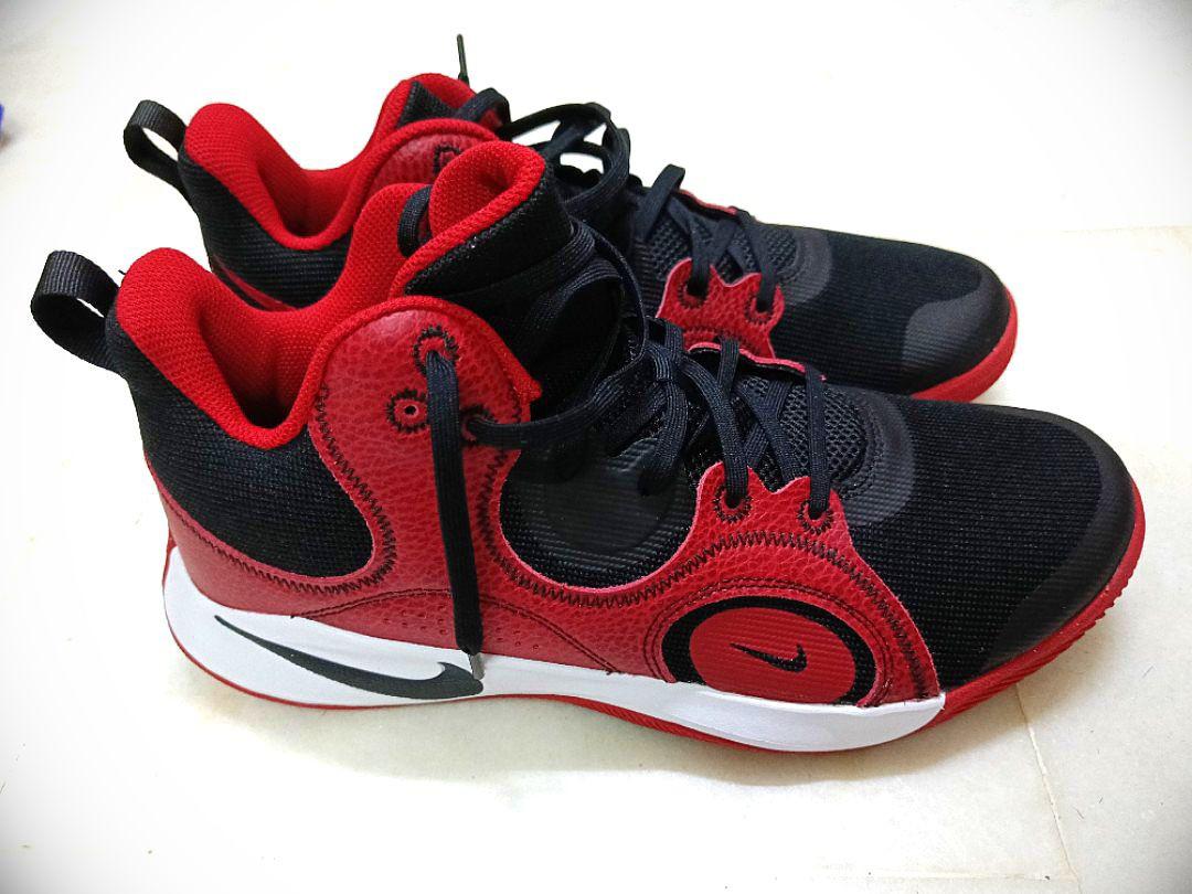 Nike fly on sale by 2 red