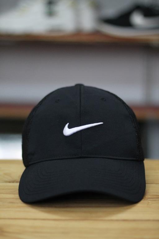 Nike top vrs cap