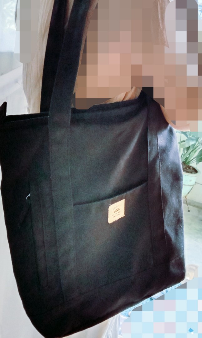 Original Vans Shoulder Bag, Women's Fashion, Bags & Wallets, Shoulder