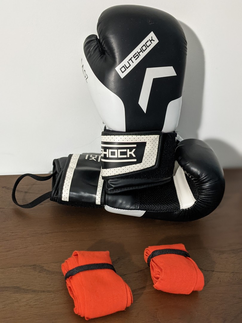 Outshock boxing gloves 14oz and wraps 2.5m Sports Equipment