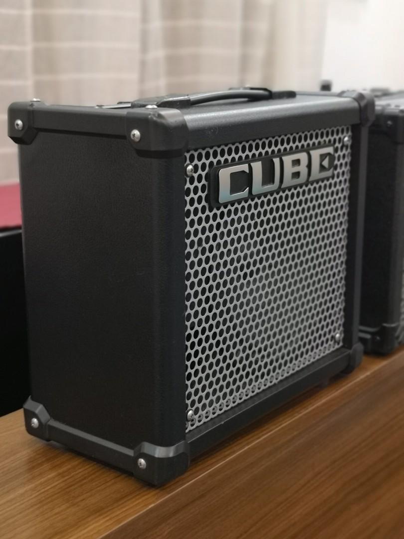 Roland Cube 10GX Guitar Amplifier (Category: Soundbars, Speakers & Amplifiers) located in Talisay. Submitted by kim_rey (Listing ID 1120603691, Image 2). Description: Slightly used.