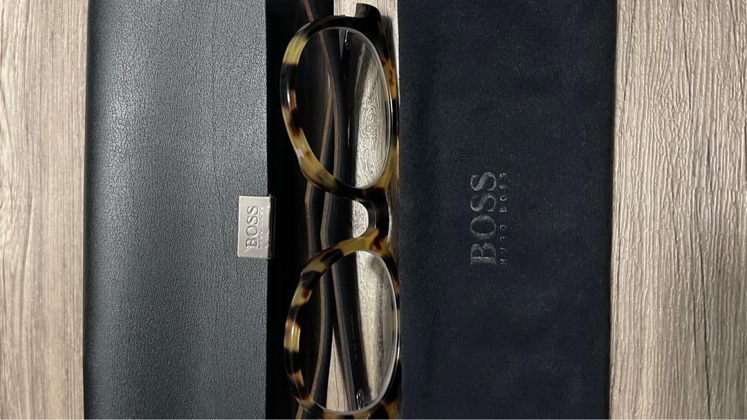 Dicteren Zo veel Viool RUSH SALE! Hugo Boss Reading Glass Frame, Beauty & Personal Care, Vision  Care on Carousell