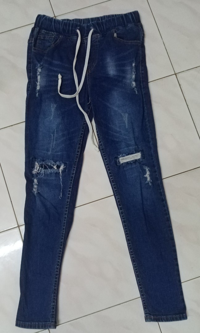Seluar jeans wanita