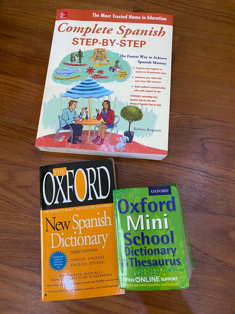 Spanish grammar guidebook & dictionaries, Hobbies & Toys, Books