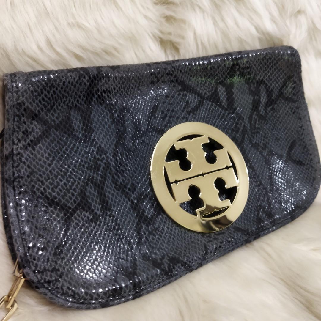 Tory Burch Reva Python Shoulder Clutch Bag, Luxury, Bags & Wallets on  Carousell