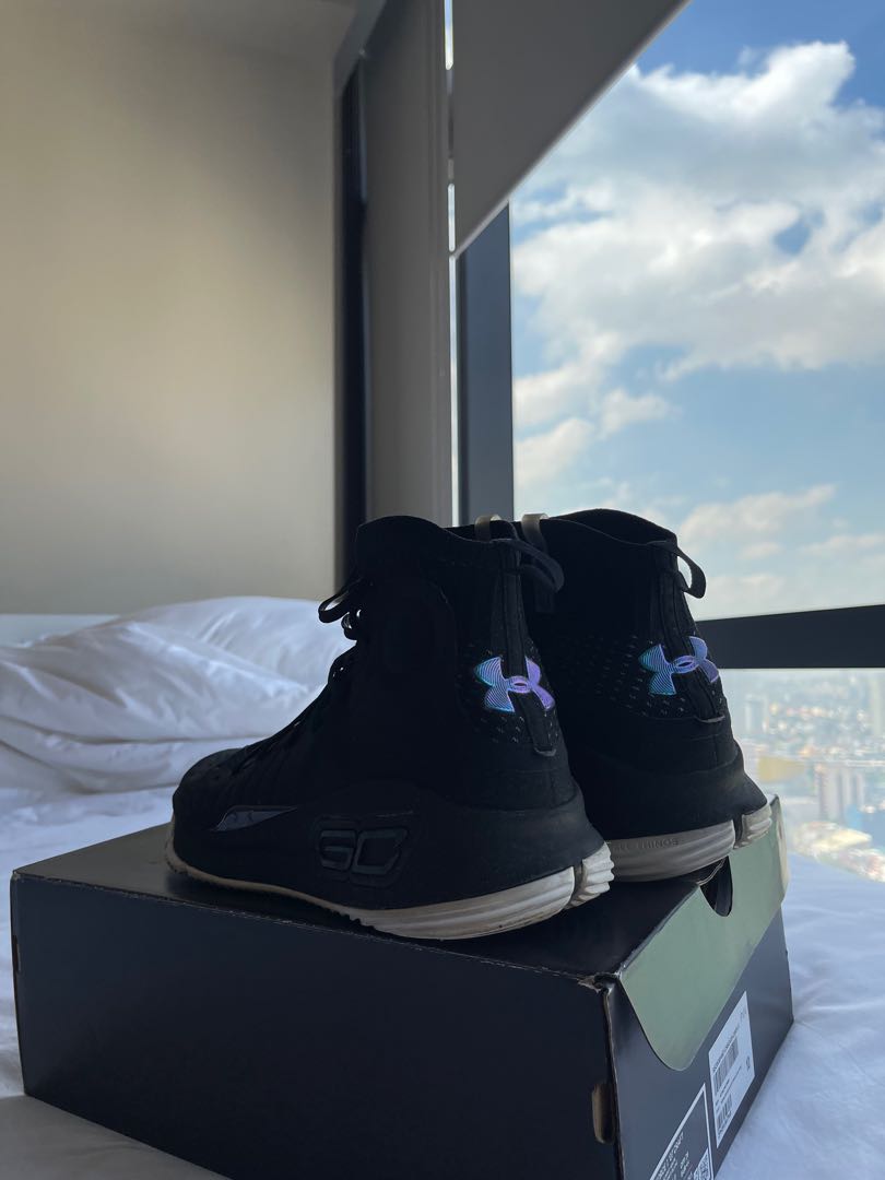 Curry 4 shoes black top