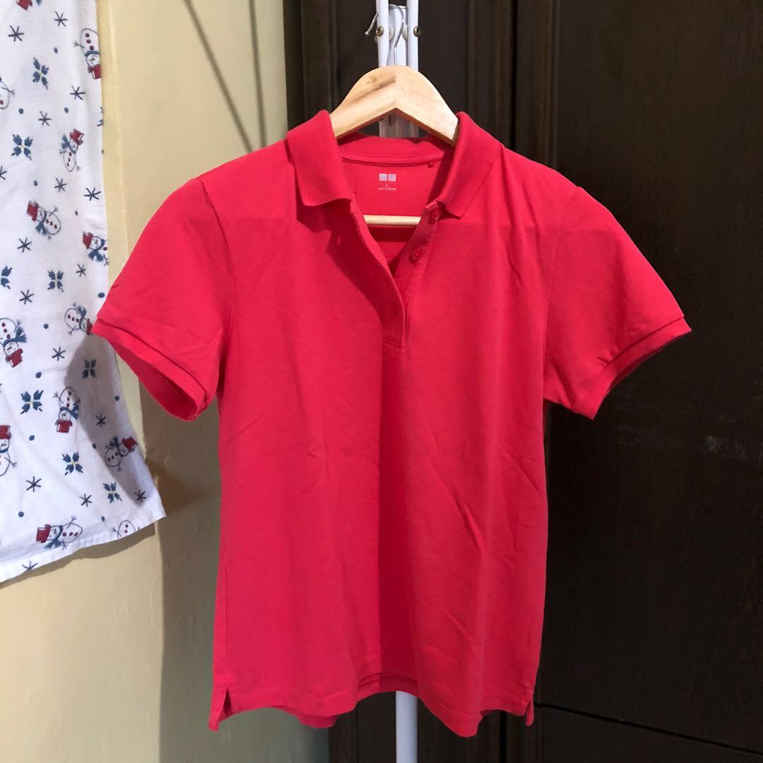 Uniqlo polo shirt (Category: Blouses) located in Makati City. Submitted by madeaspreloved (Listing ID 1120487837, Image 3). Description: Bago pa po No shoppe sorry Medium- Large.