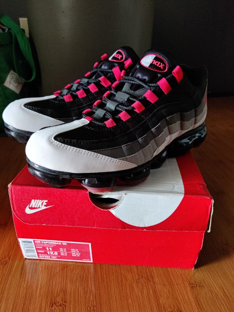 nike vapormax 95 comet