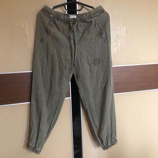 ZARA army green jogger pants 慢跑褲