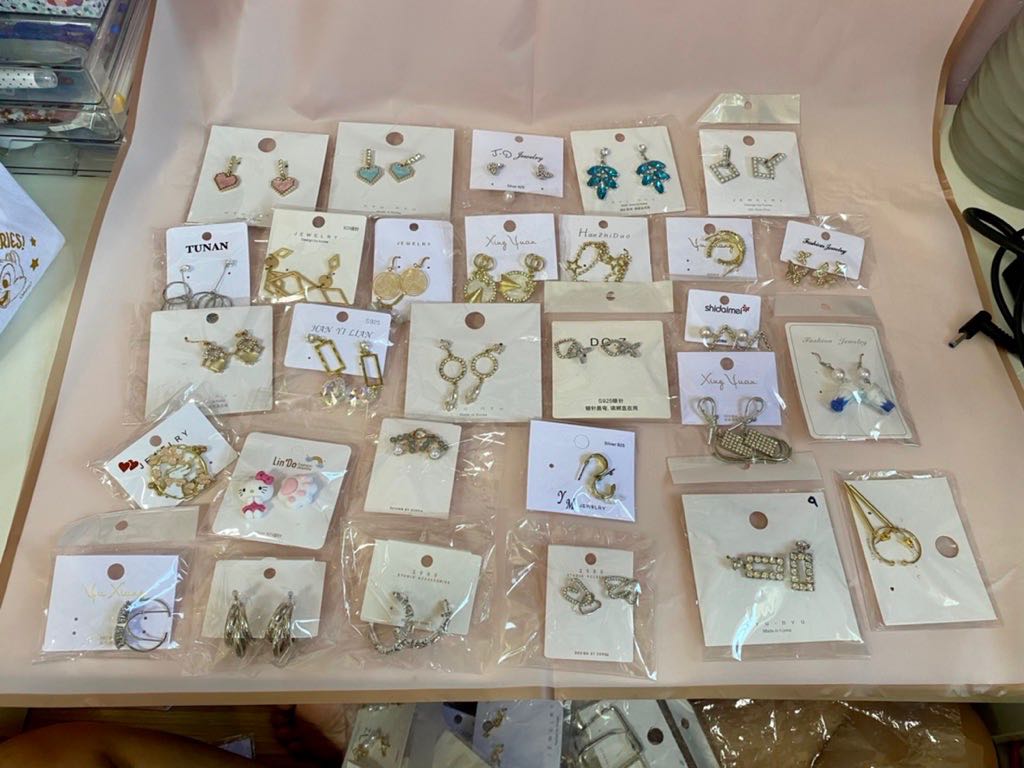 Whole outlet sale earrings