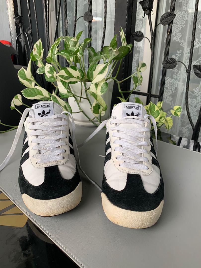 Adidas dragon best sale vs gazelle