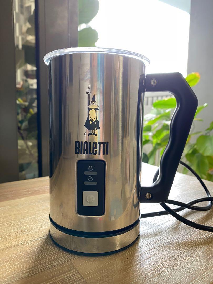 Bialetti electrical milk frother, TV & Home Appliances, Kitchen
