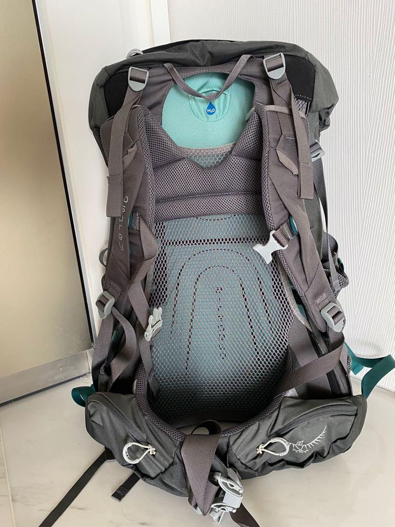 Brand new BNWT Osprey Renn 50L Women s Backpack Cinder Grey Men s