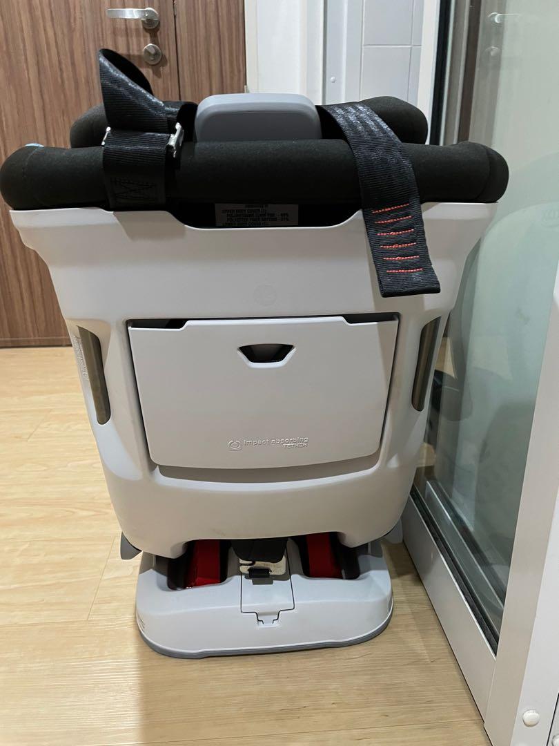 Britax boulevard poole top