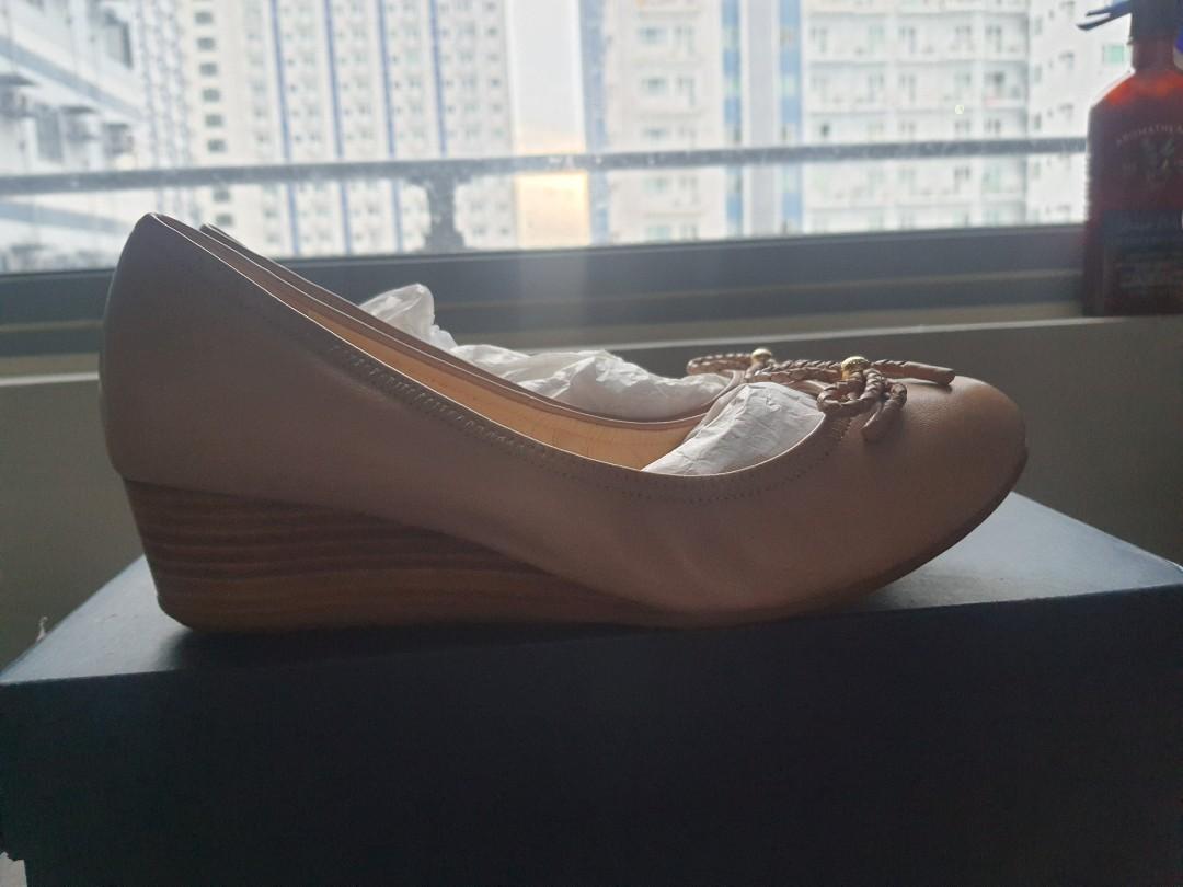 Cole haan tali grand wedge hot sale