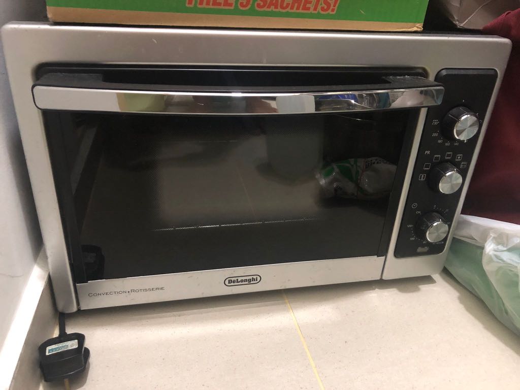 Delonghi Oven EO4055, to be repaired, TV & Home Appliances, Kitchen