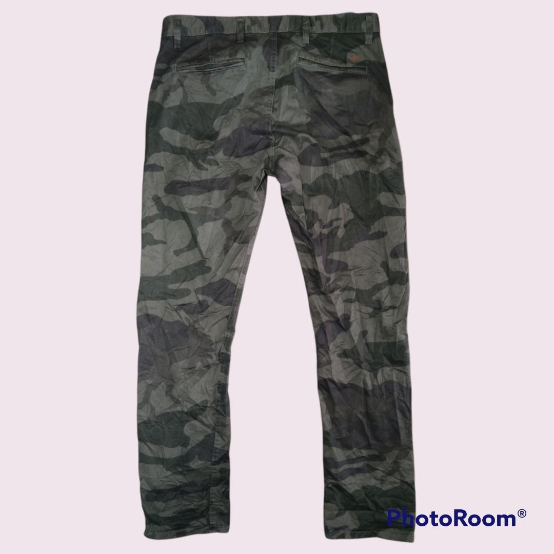 Dockers camouflage hotsell pants
