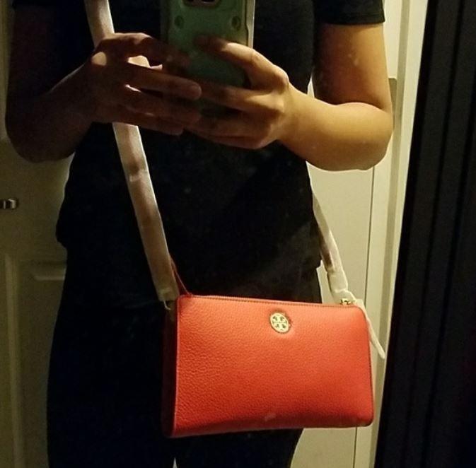 Free Mail! Tory Burch Brody Pebbled Wallet Crossbody in Samba, Luxury, Bags  & Wallets on Carousell
