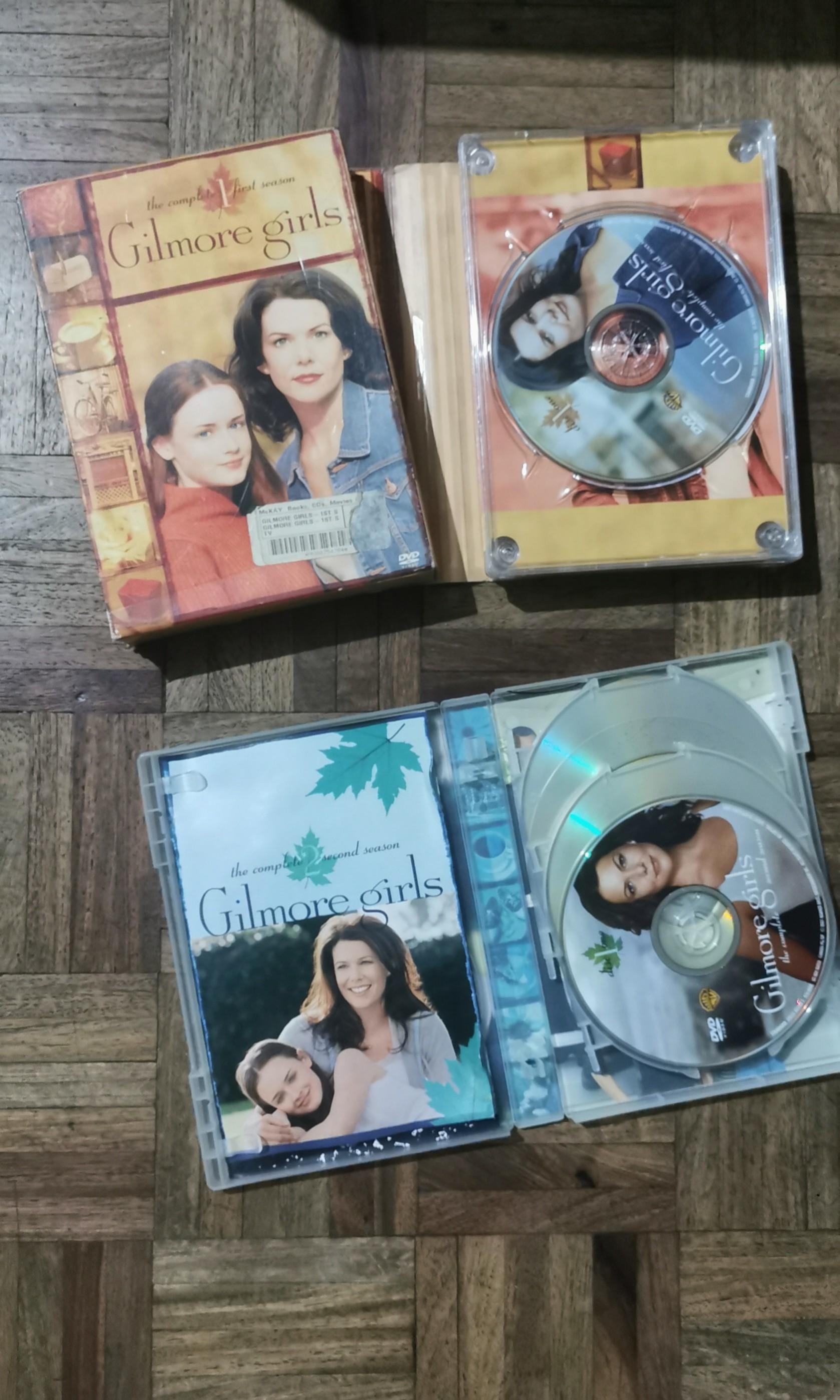 Gilmore Girls (Category: CDs & DVDs) located in Quezon City. Submitted by butingthingsmanila (Listing ID 1117074272, Image 1). Description: Gilmore Girls Season 1- 6 discs Season 2 - 5 discs because disc 3 is missing.