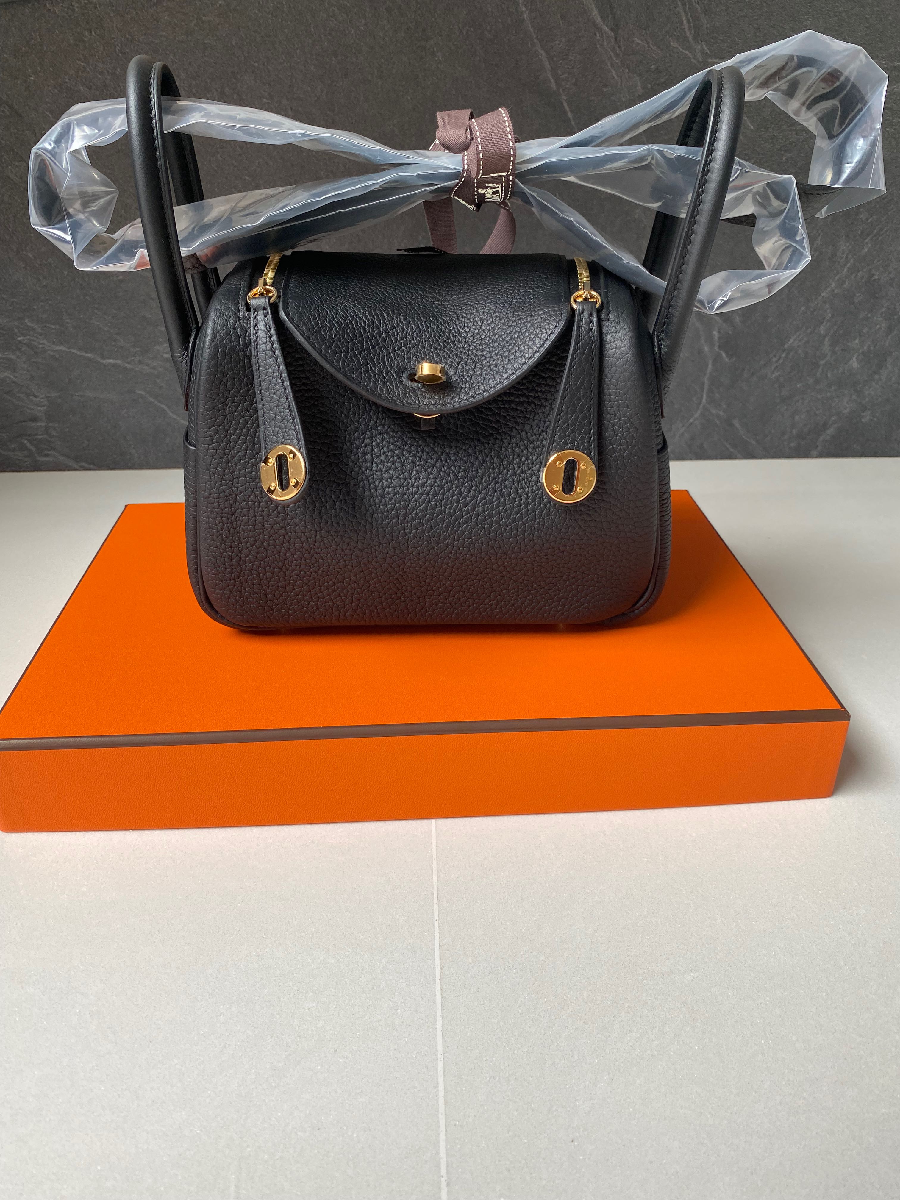 Hermes Mini Lindy Black, Luxury, Bags & Wallets on Carousell