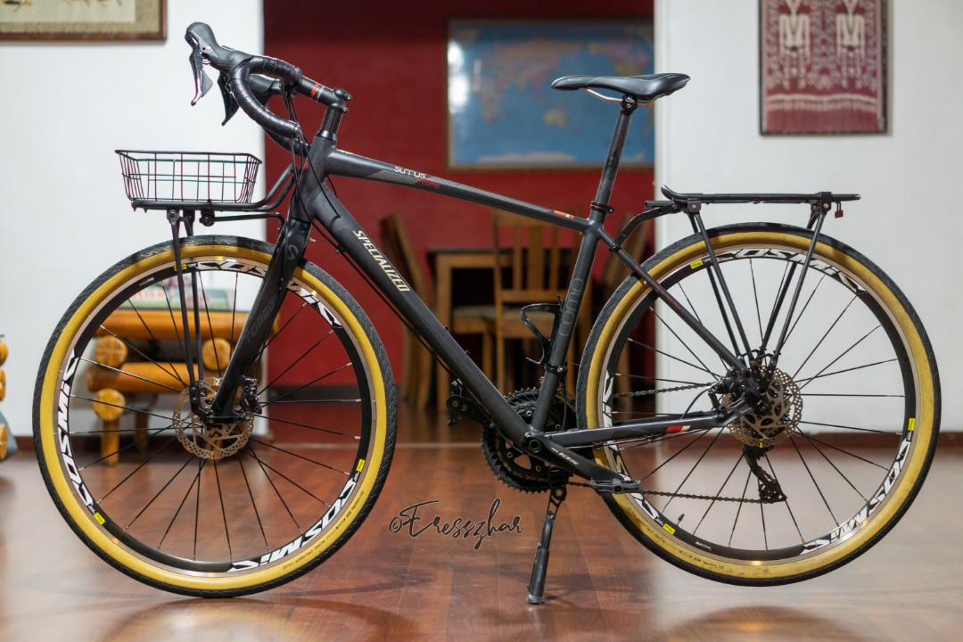 Specialized sirrus gravel 2025