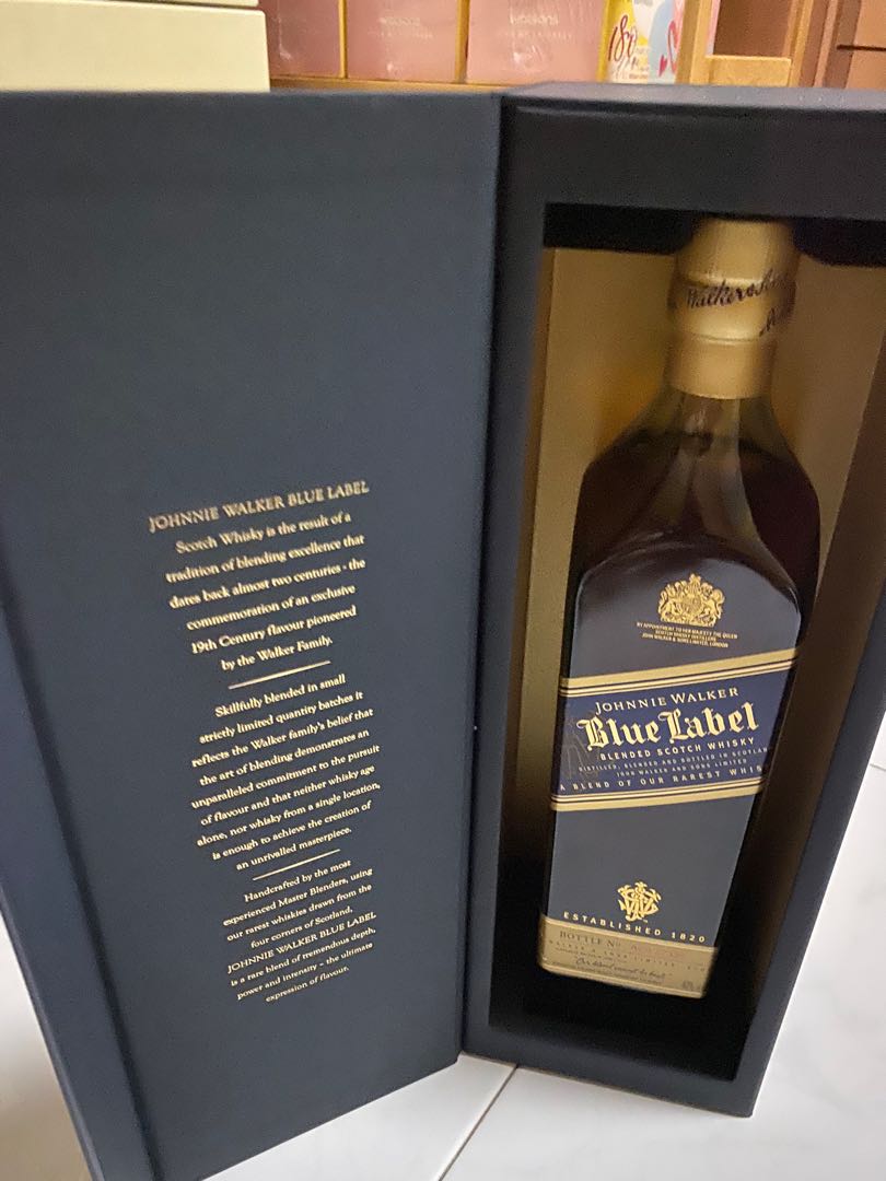 Johnnie Walker Blue Label, Food & Drinks, Alcoholic Beverages ...