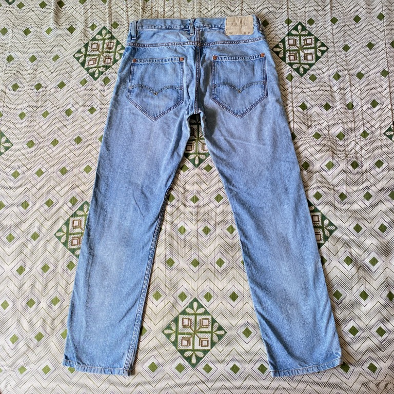 Levi's 504 Regular Straight Leg White Washed Denim Jeans, Men's Fashion,  Bottoms, Jeans on Carousell