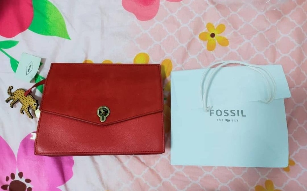 New fossil stevie small crossbody Women s Fashion Bags Wallets
