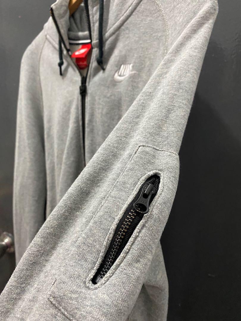 Nike aw77 sweatshirt clearance