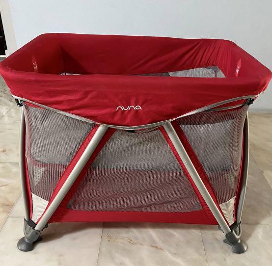 Nuna Sena Folding/Travel Cot, Babies & Kids, Baby Nursery & Kids