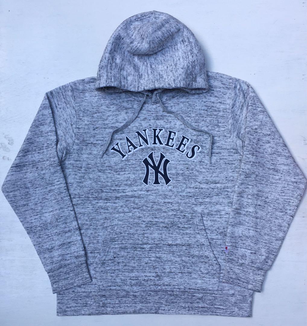 New york yankees short sleeve best sale hoodie