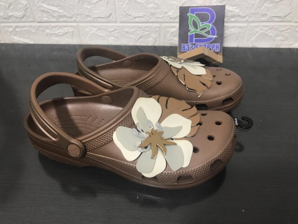 Classic botanical floral clog sale