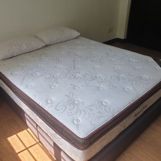 (Category: ) located in . Submitted by kummmmmmy (Listing ID 1117130389, Image 1). Description: .