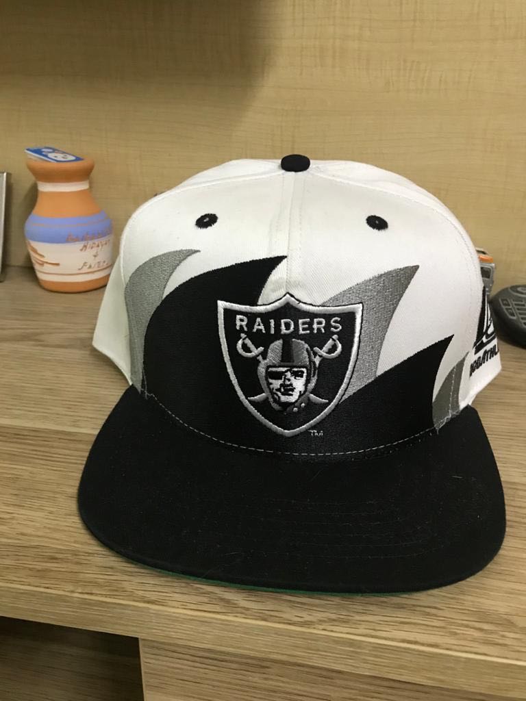 Raiders store sharktooth snapback