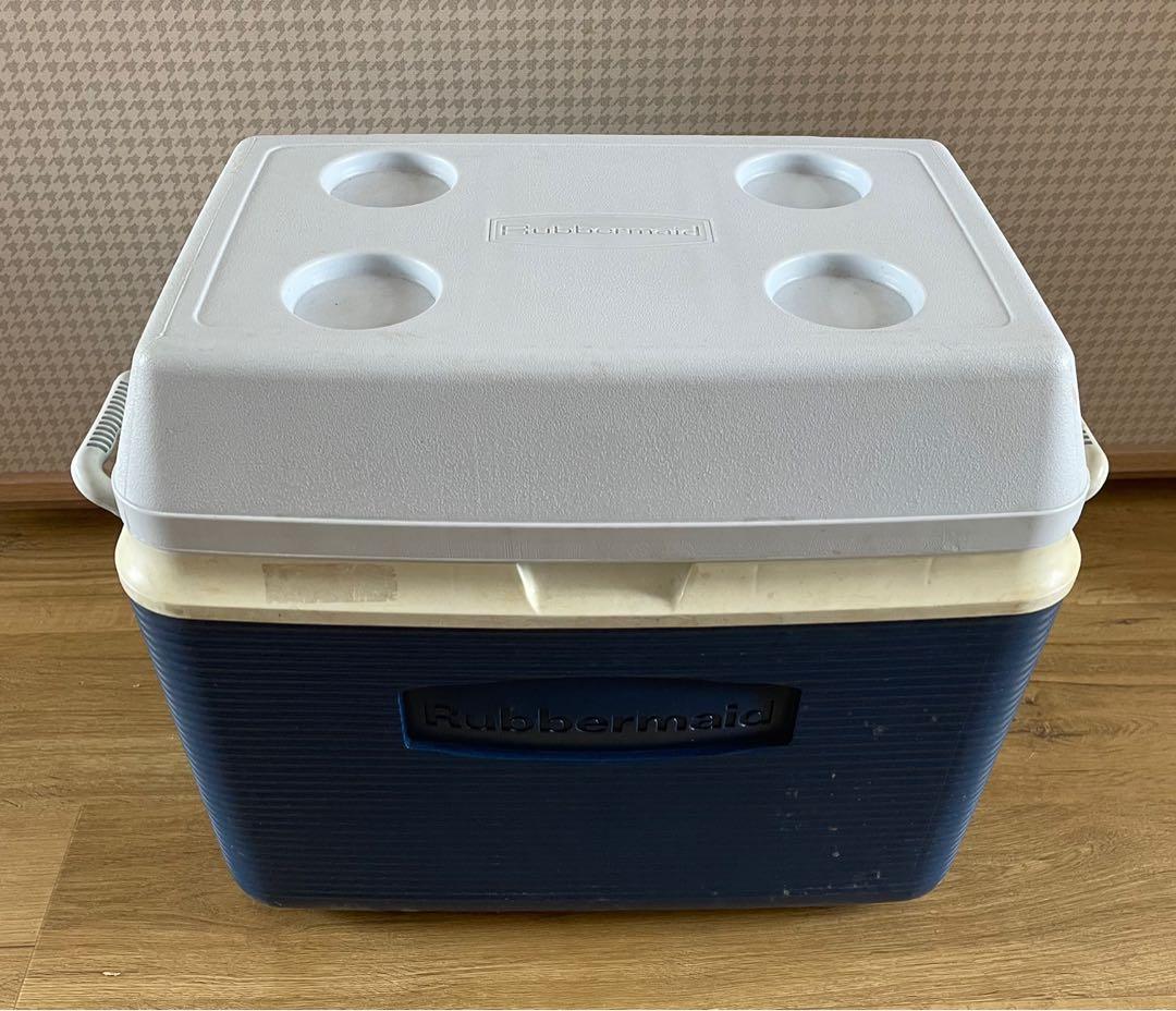 Rubbermaid Cold Box ESKY