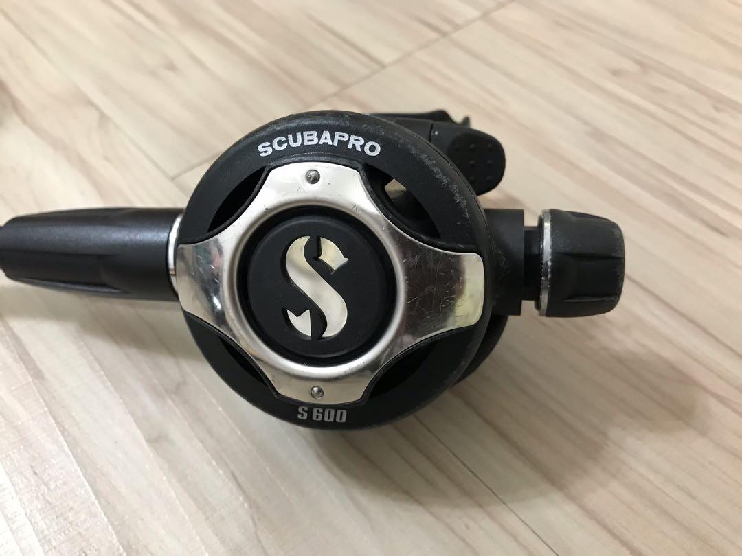 SCUBAPRO MK25 一級頭 S600 二級頭 R390 備二 三用錶 9成新 1年保固 潛水調節器, 體育器材, 健身用品, 舉重和 ...