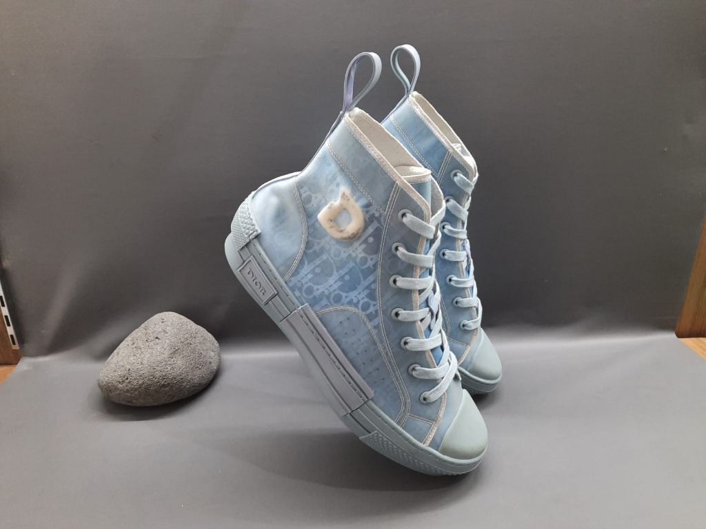 Sepatu Dior 20CDC Daniel Arsham x B23 High Light Blue size 44, Fesyen Pria, Sepatu , Sneakers di 