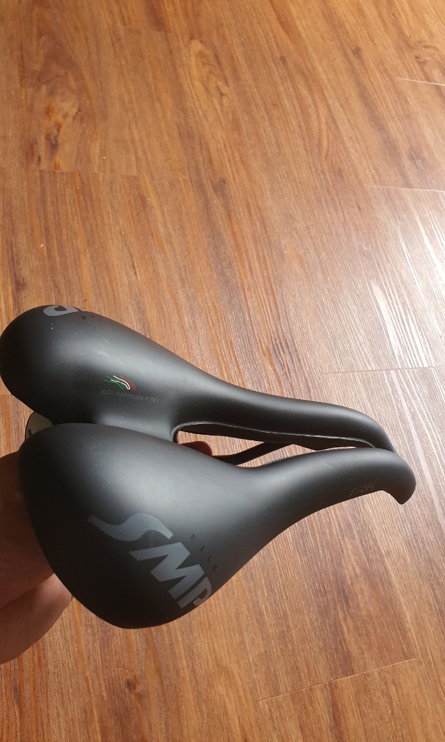 SMP saddle, M in size, Sports Equipment, Bicycles & Parts, Parts