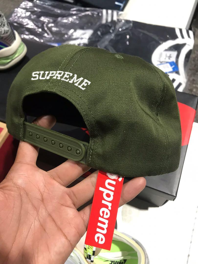 SUPREME SHATTERED LOGO 5 PANEL, Men's Fashion, Watches