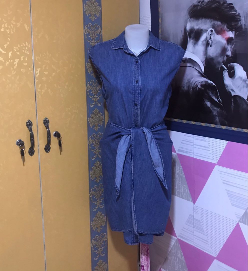 TOMMY HILFIGER DENIM DRESS Women s Fashion Dresses Sets Dresses on Carousell
