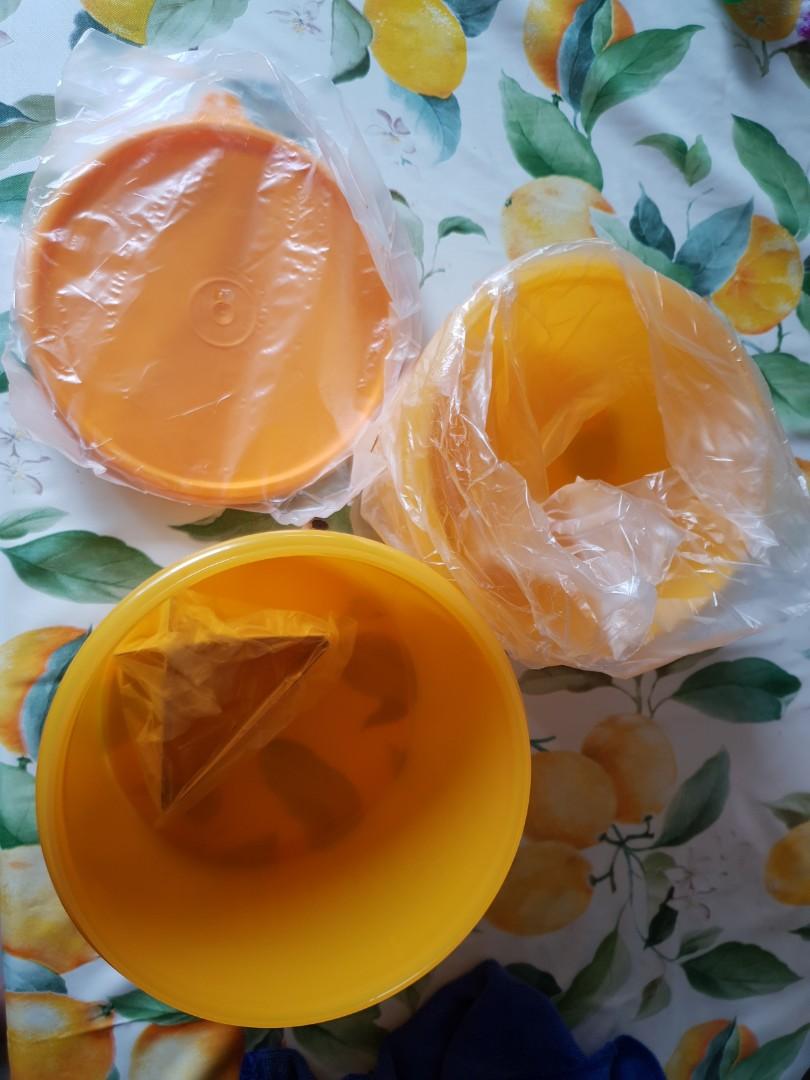 Tupperware (Category: Food Organisation & Storage) located in Singapore. Submitted by happydeal84 (Listing ID 1117092221, Image 3). Description: brand new tupperware for sale. have lots of brand new tupperware to let go as stall closed and no more doing business. $15/piece can give bundle discount. pls pm to negotiate on price. thank you..