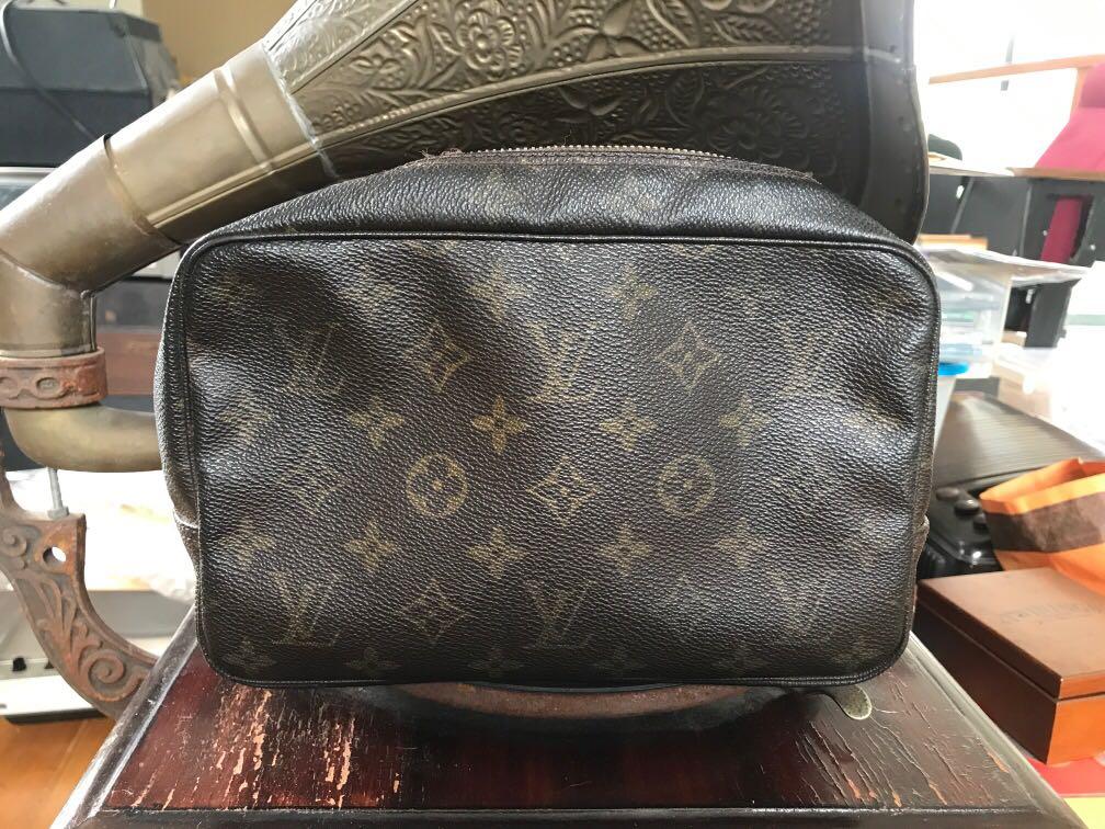 Louis Vuitton LV Trousse 23, Luxury, Bags & Wallets on Carousell