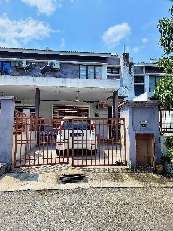 2 Storey Bukit Saujana Sungai Buloh Kitchen Property, For Sale on Carousell