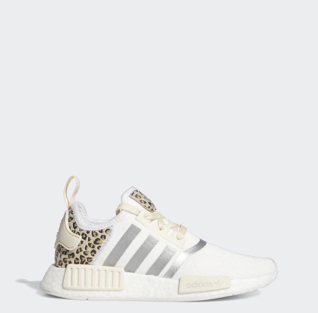 adidas ORIGINALS NMD R1 Shoes Wanita 