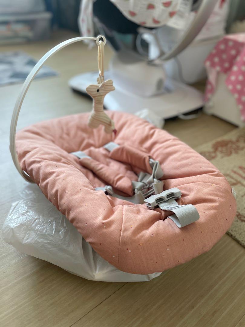 Stokke on sale newborn coral