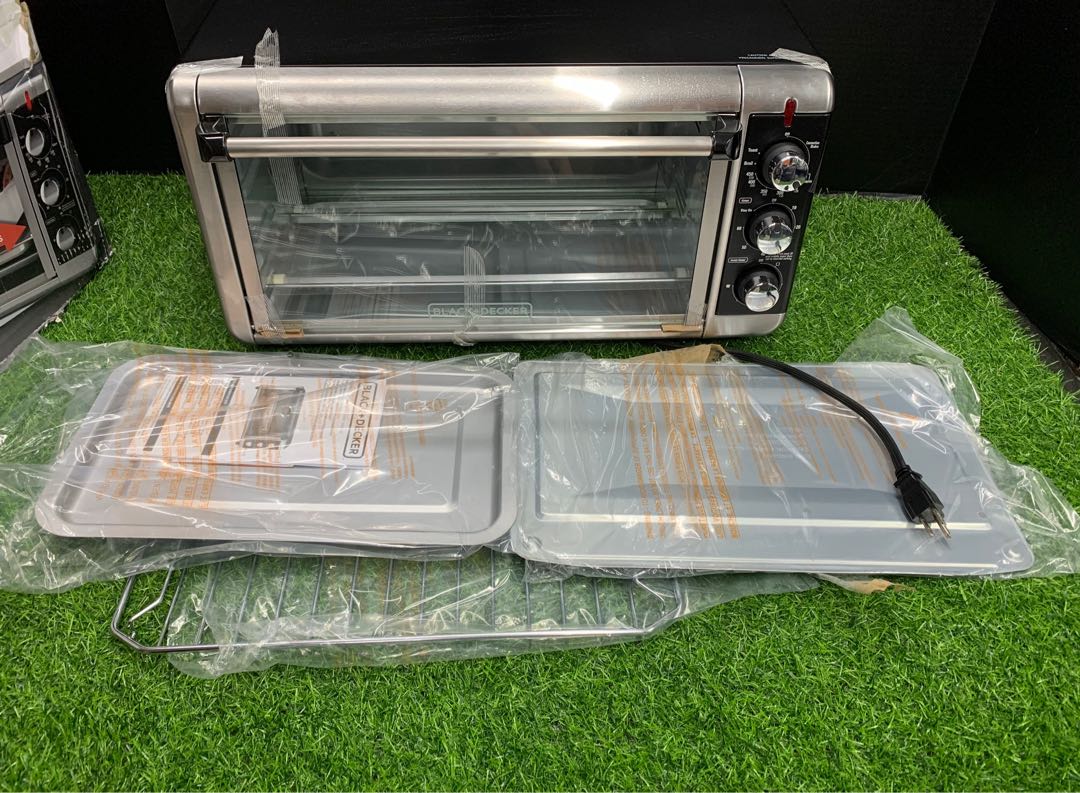 BLACK+DECKER TO3250XSB 8Slice Extra Wide Convection Countertop Toaster