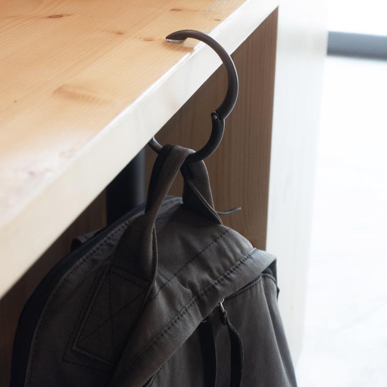 Clipa2 bag hotsell hanger