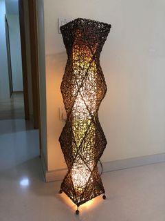 Cosy floor lamp